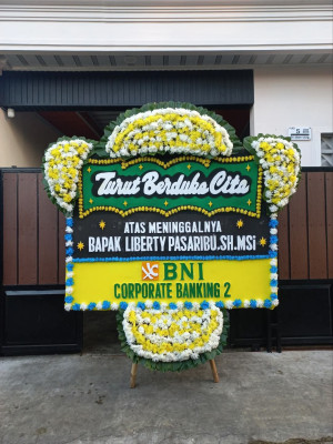 Papan Bunga Duka di Berampu